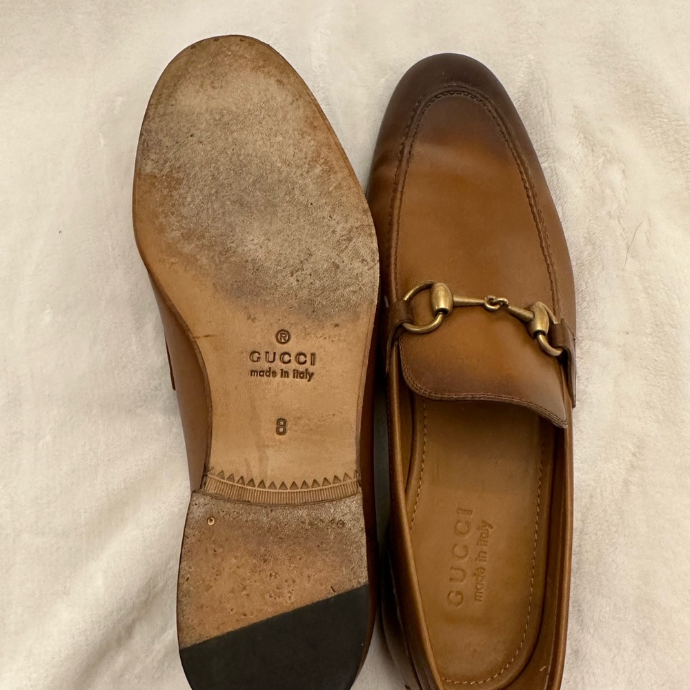 Gucci Jordaan Loafer! Gucci size 8. Almost brand new!